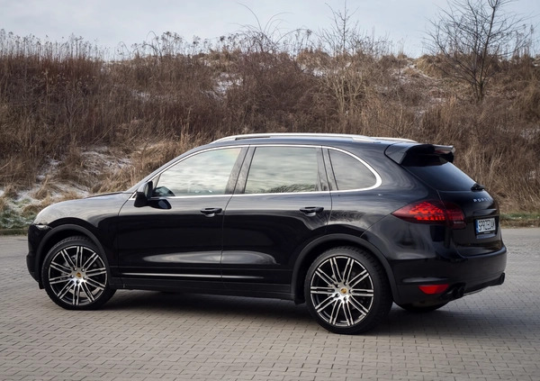 Porsche Cayenne cena 115900 przebieg: 189000, rok produkcji 2014 z Głogów małe 781